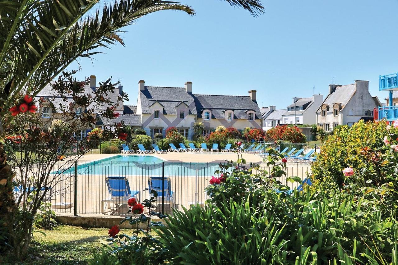 Localise Au Guilvinec: Seaside Retreat With Pool And Garden Apartment