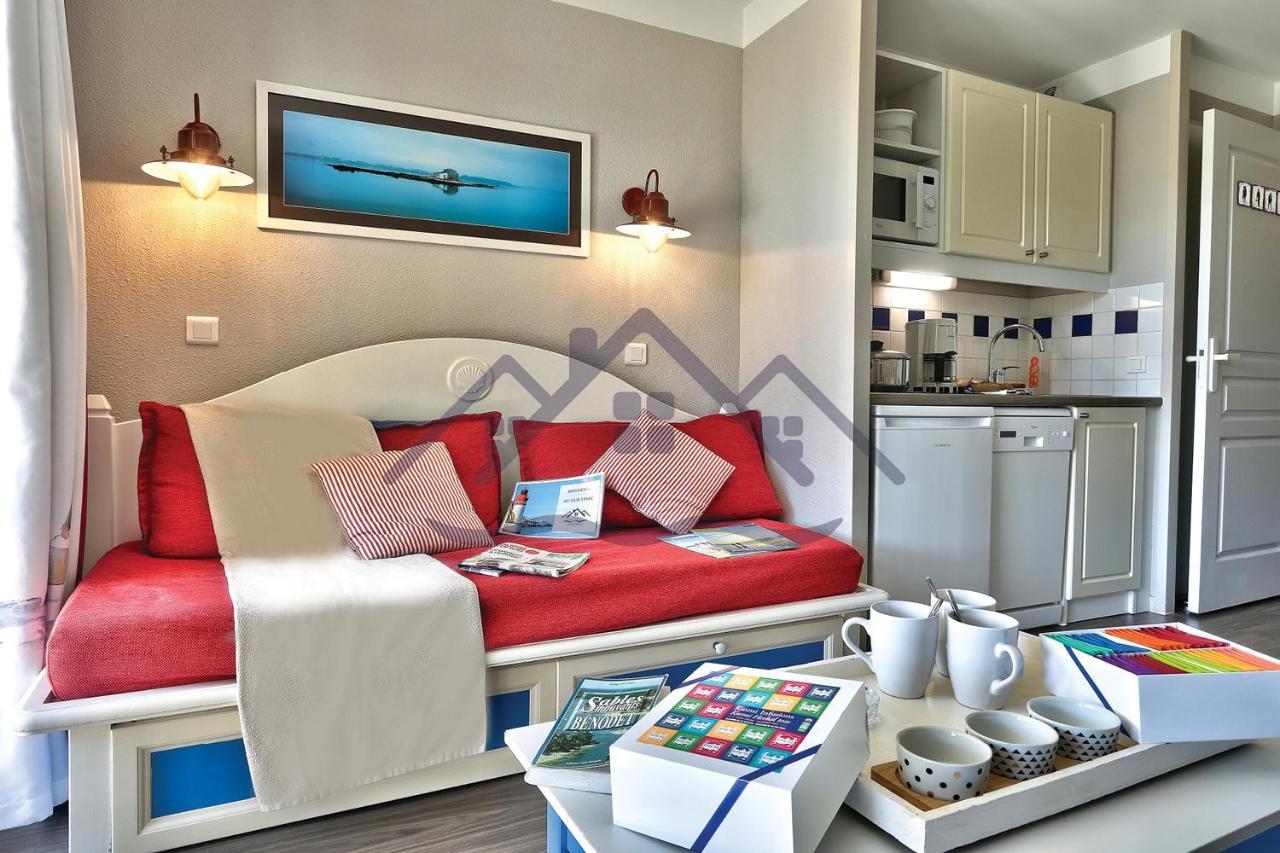 Apartment Localise Au Guilvinec: Seaside Retreat With Pool And Garden *